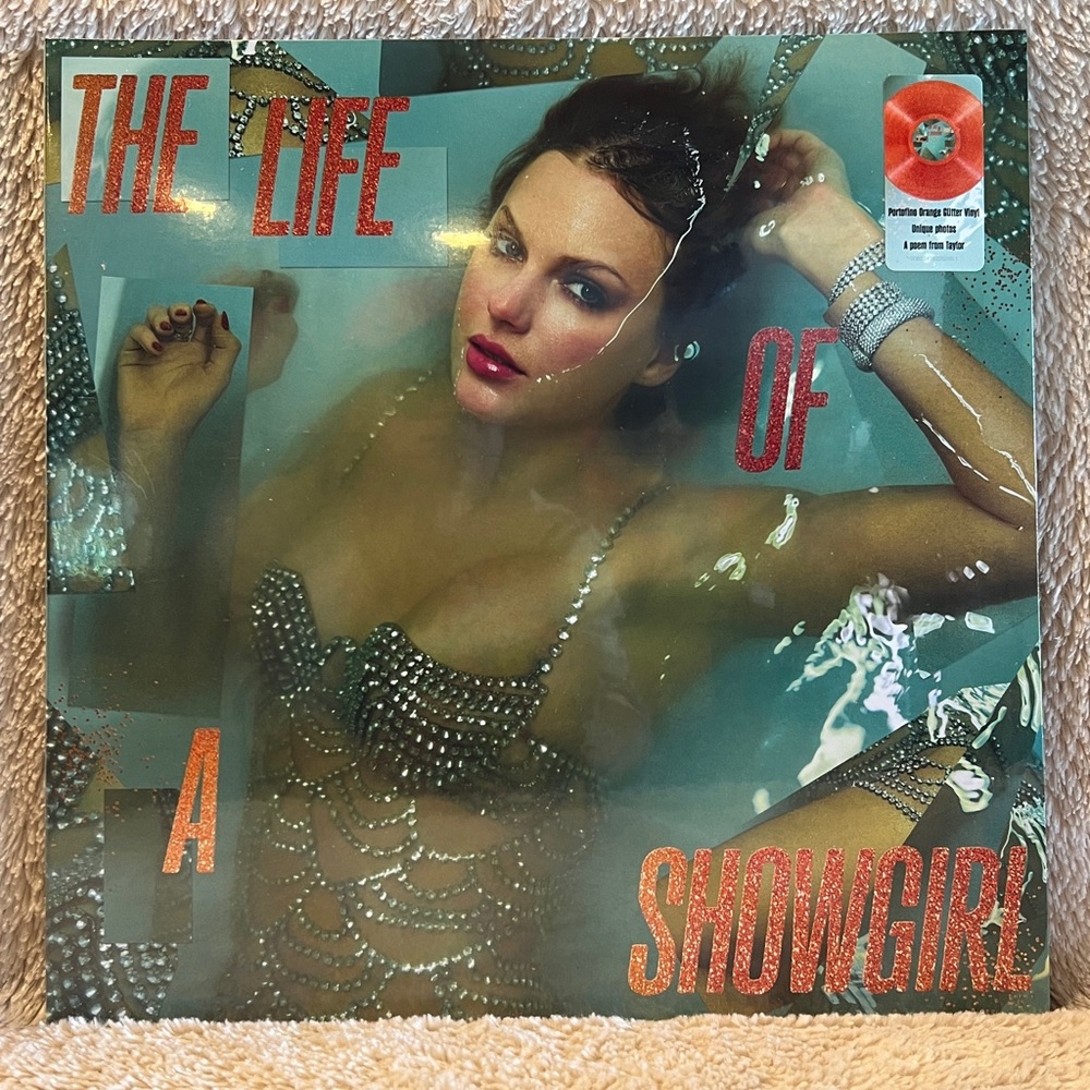 TAYLOR SWIFT Vinyl The Life Of A Showgirl Sweat and Vanilla Perfume Portofino